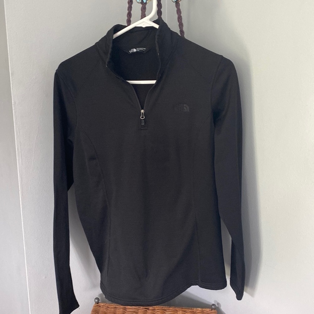 North face half zip size medium🍍B-1
